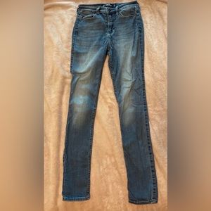 Hollister High-Rise Super Skinny Jeans